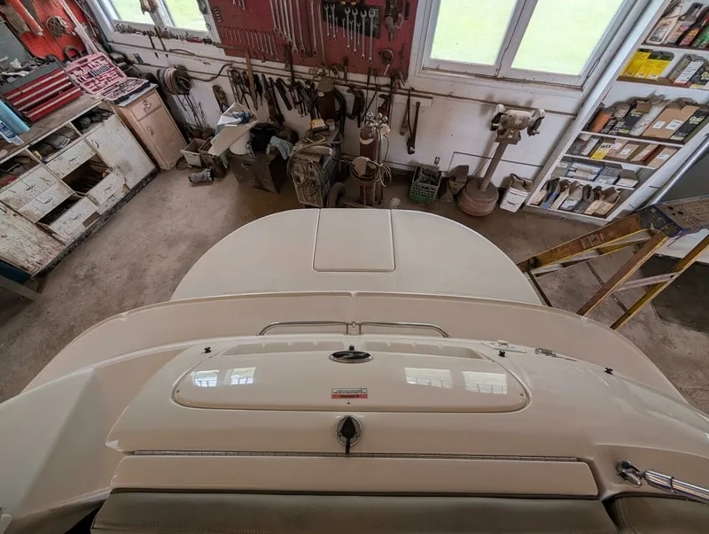Slide: The Image of 2007 Sea Ray 240 Sundeck 24 - 7828054