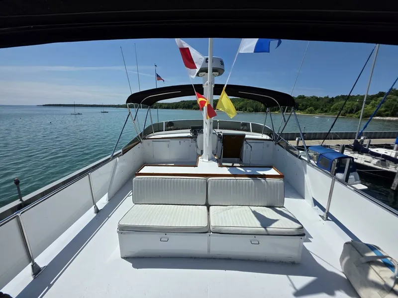 Slide: The Image of 1976 Chris-Craft Roamer 60 60 - 7828214