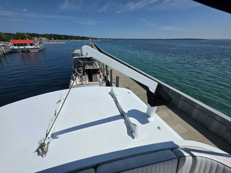 Slide: The Image of 1976 Chris-Craft Roamer 60 60 - 7828215