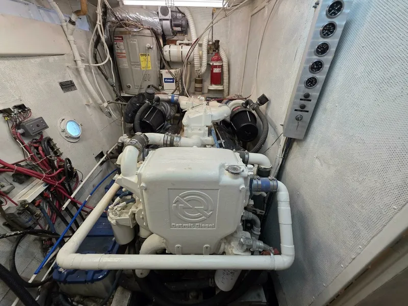 Slide: The Image of 1976 Chris-Craft Roamer 60 60 - 7828253