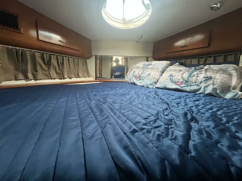 Slide: The Image of 2003 Carver 444 Cockpit Motor Yacht 44 - 7828320