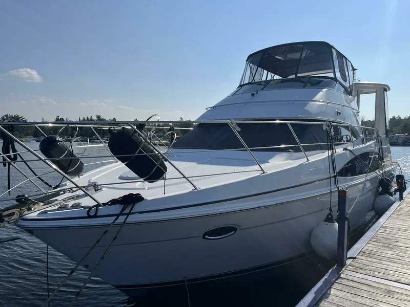 The Image of 2003 Carver 444 Cockpit Motor Yacht 44 - 7828262