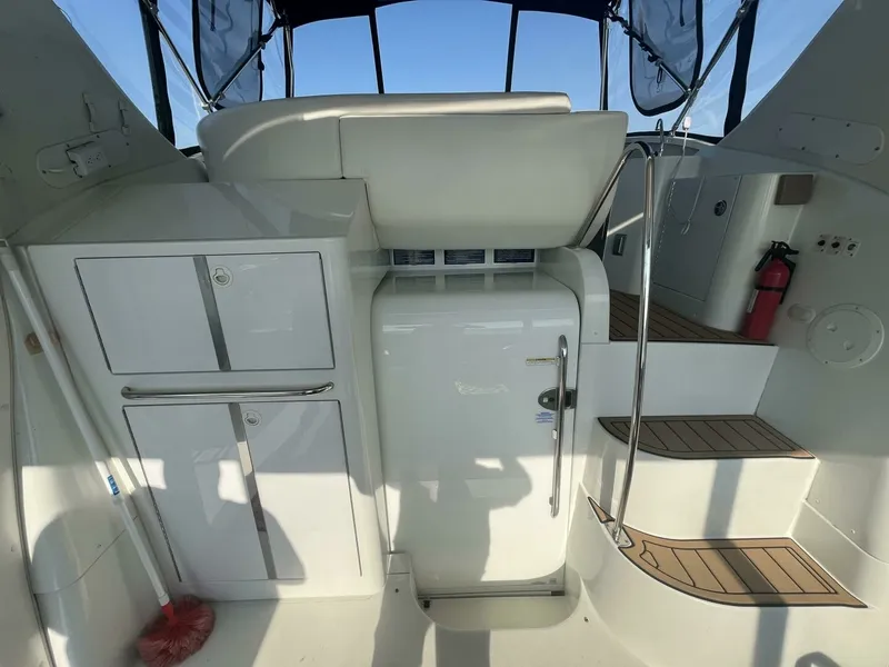 Slide: The Image of 2003 Carver 444 Cockpit Motor Yacht 44 - 7828277