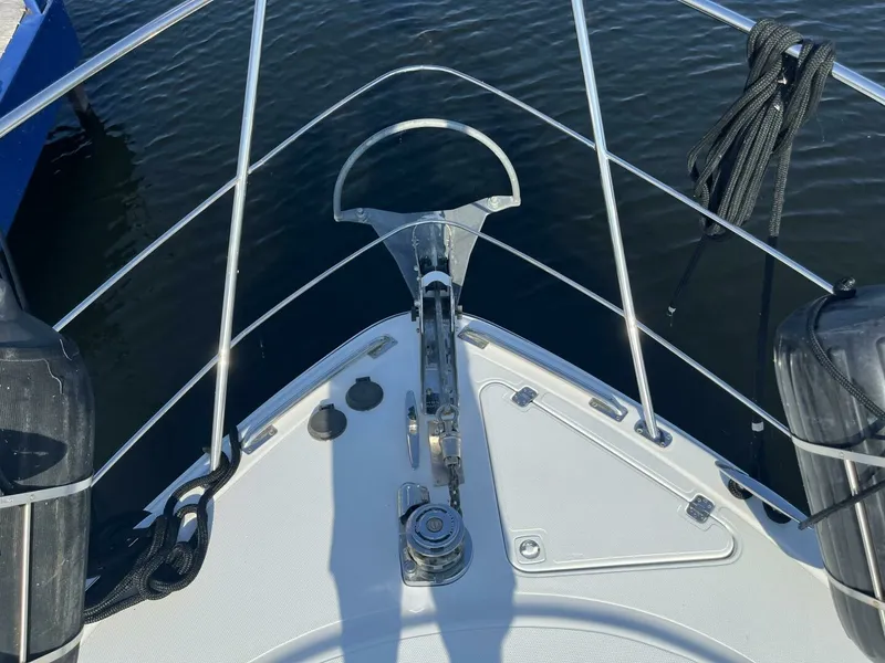 Slide: The Image of 2003 Carver 444 Cockpit Motor Yacht 44 - 7828266