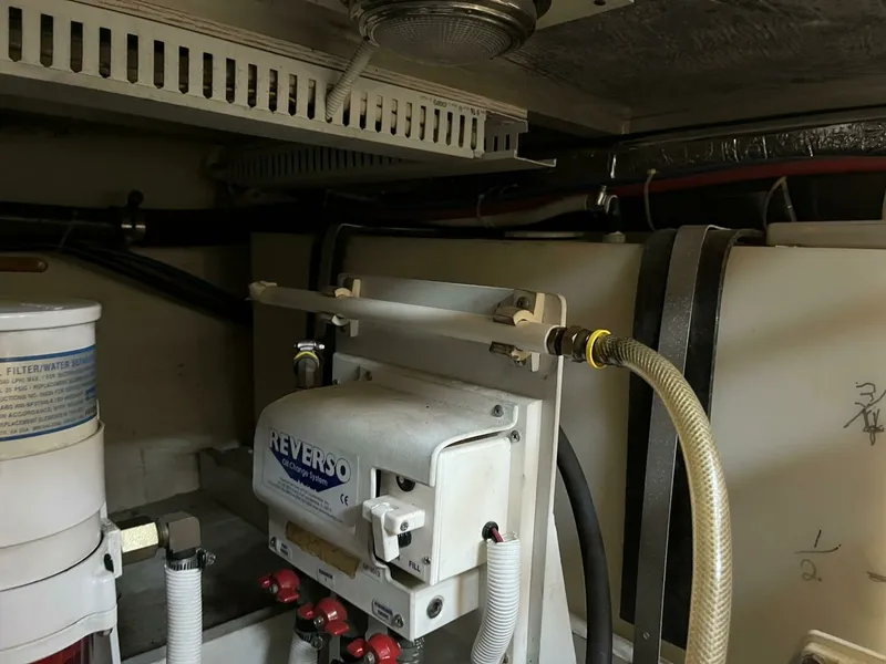 Slide: The Image of 2003 Carver 444 Cockpit Motor Yacht 44 - 7828330