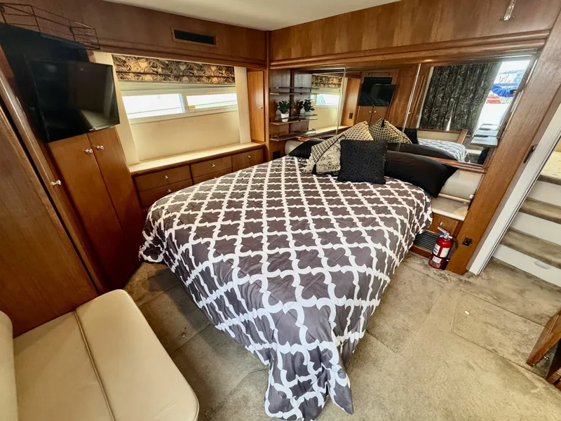 Slide: The Image of 1997 Carver 500 Cockpit Motor Yacht 50 - 7828429