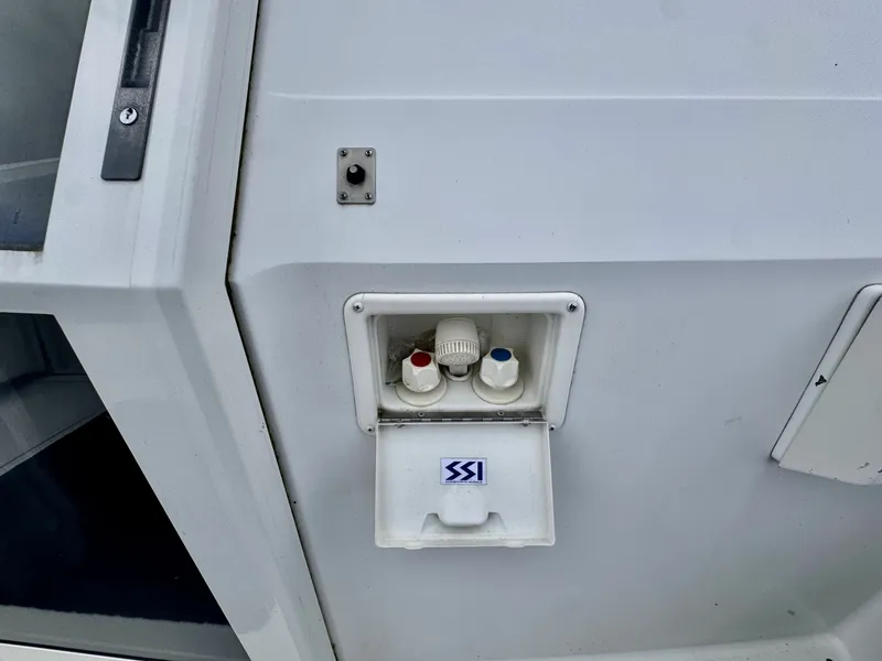 Slide: The Image of 1997 Carver 500 Cockpit Motor Yacht 50 - 7828389