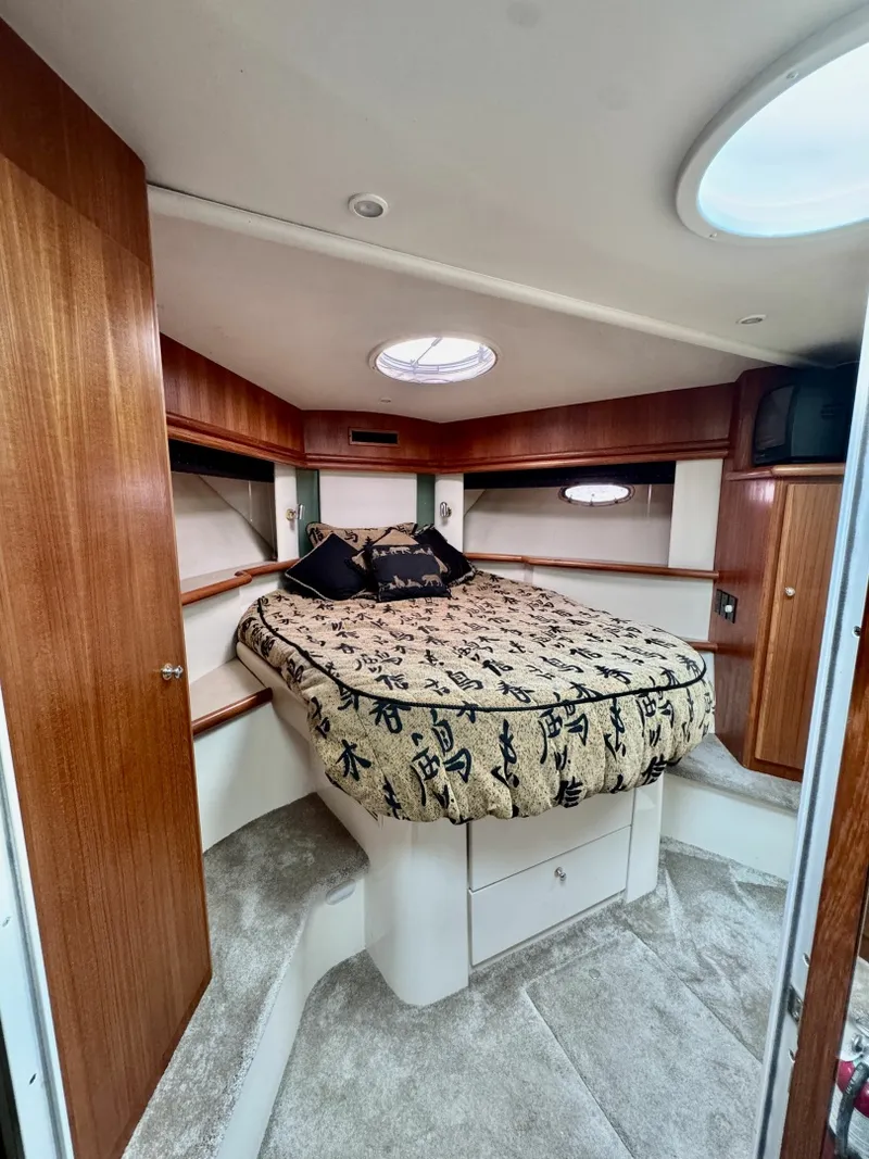 Slide: The Image of 1997 Carver 500 Cockpit Motor Yacht 50 - 7828440