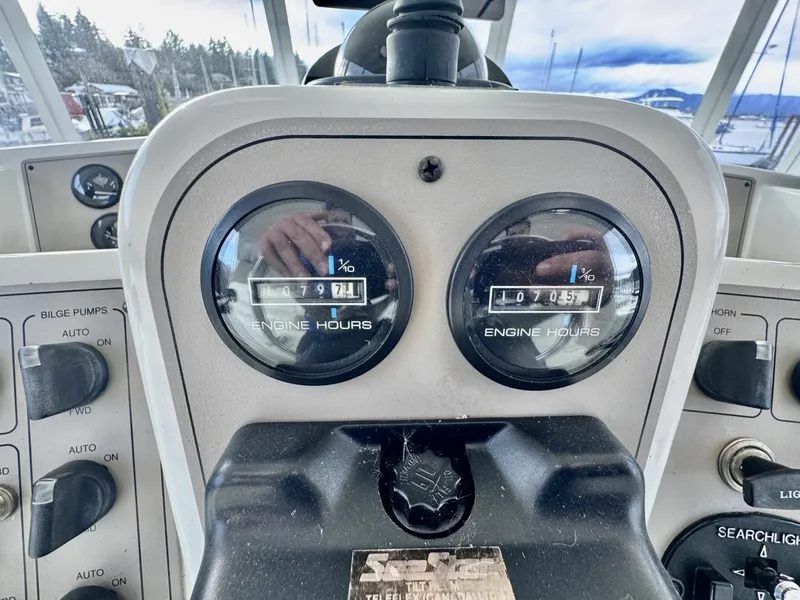 Slide: The Image of 1997 Carver 500 Cockpit Motor Yacht 50 - 7828412