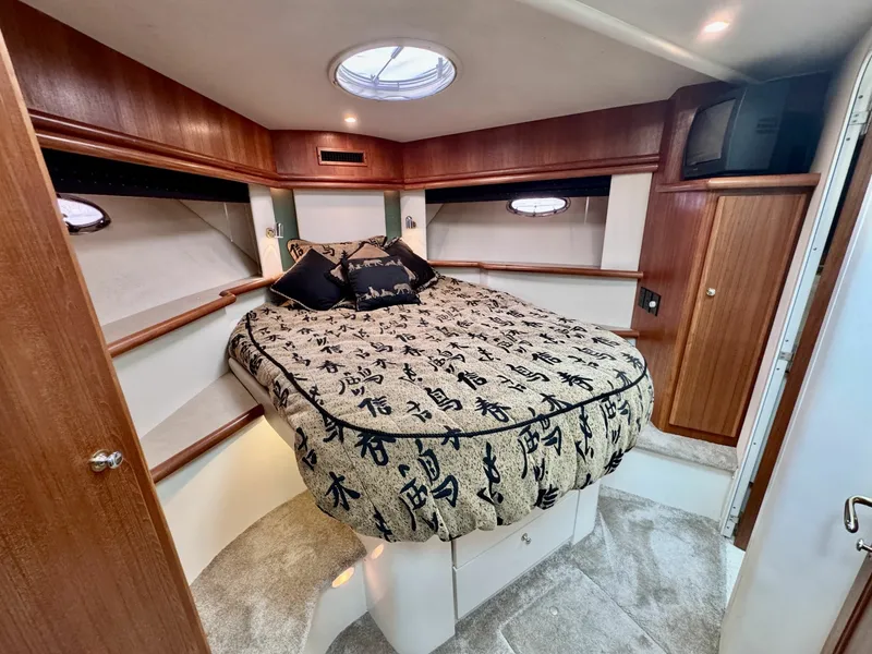 Slide: The Image of 1997 Carver 500 Cockpit Motor Yacht 50 - 7828441