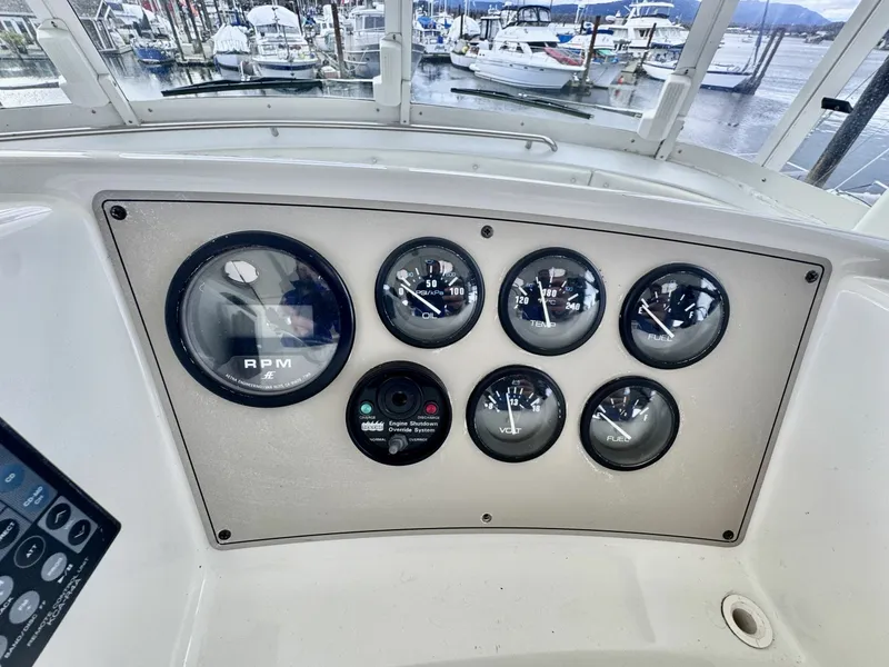 Slide: The Image of 1997 Carver 500 Cockpit Motor Yacht 50 - 7828410