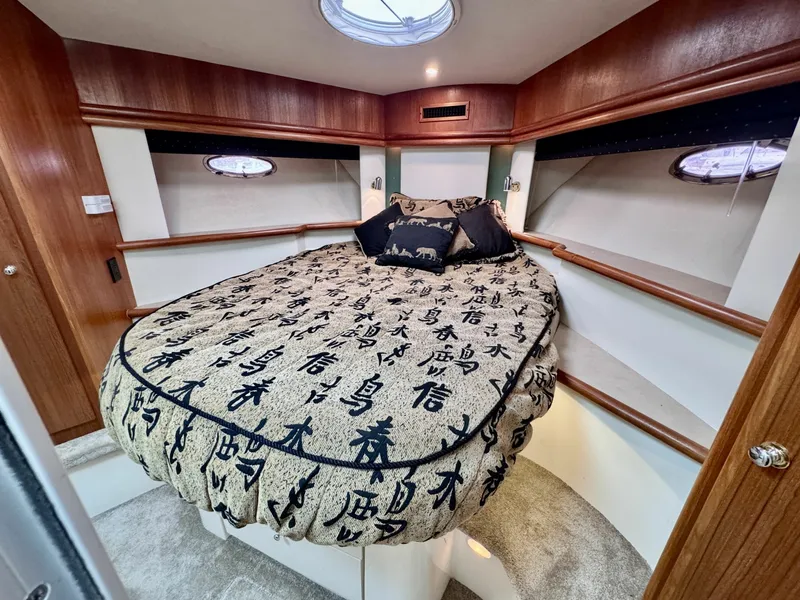 Slide: The Image of 1997 Carver 500 Cockpit Motor Yacht 50 - 7828444