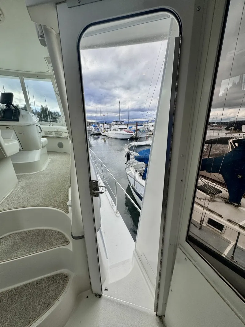 Slide: The Image of 1997 Carver 500 Cockpit Motor Yacht 50 - 7828395