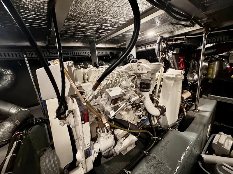 Slide: The Image of 1997 Carver 500 Cockpit Motor Yacht 50 - 7828449