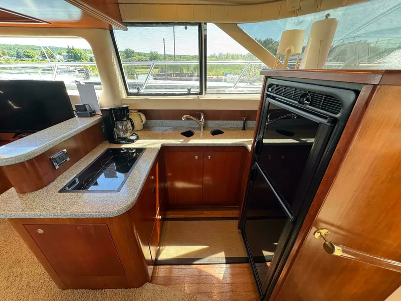 Slide: The Image of 2002 Cruisers Yachts 4450 Express Motor Yacht 45 - 7828481