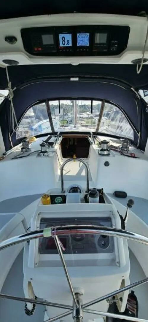 Slide: The Image of 1995 Hunter 430 43 - 7828523