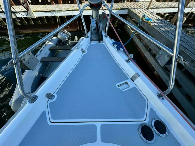 Slide: The Image of 1995 Hunter 430 43 - 7828533