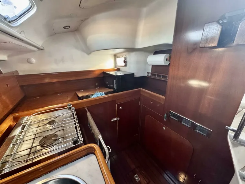 Slide: The Image of 1991 Beneteau 45 First 45 - 7828616
