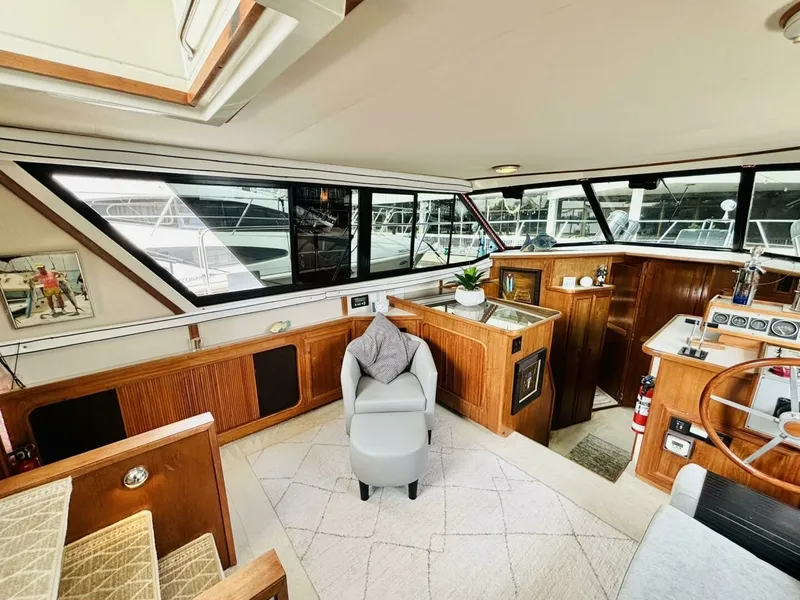 Slide: The Image of 1988 Carver 3807 AFT CABIN 38 - 7828665