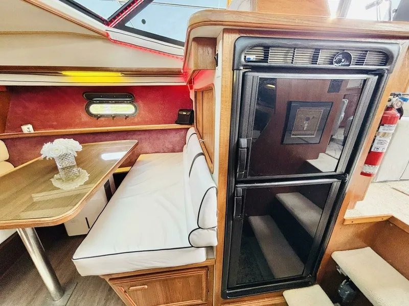 Slide: The Image of 1988 Carver 3807 AFT CABIN 38 - 7828678