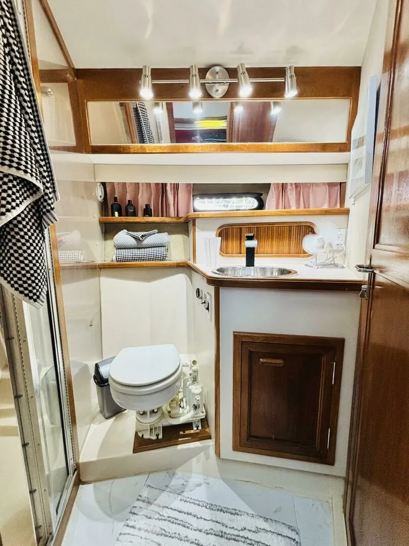 Slide: The Image of 1988 Carver 3807 AFT CABIN 38 - 7828676