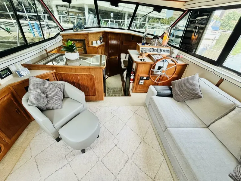 Slide: The Image of 1988 Carver 3807 AFT CABIN 38 - 7828662
