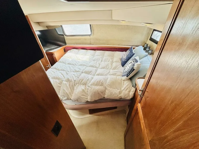 Slide: The Image of 1988 Carver 3807 AFT CABIN 38 - 7828679