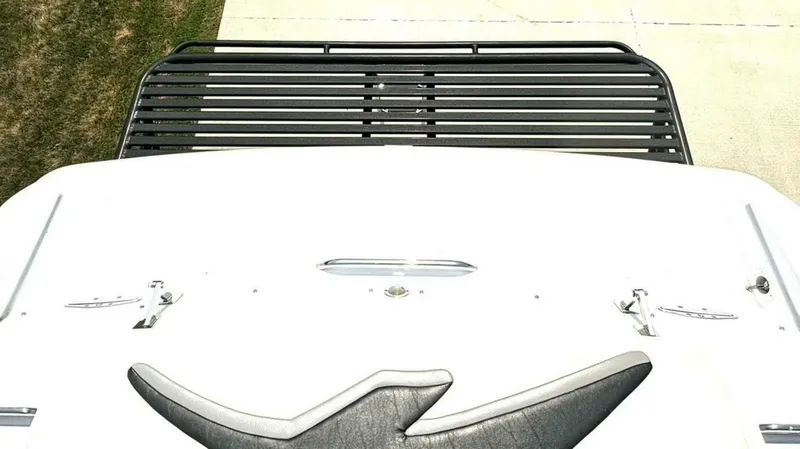 Slide: The Image of 2005 Donzi 33ZX 33 - 7828752