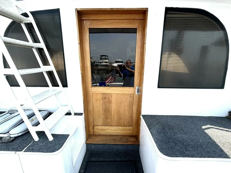 Slide: The Image of 1987 Davidson 48 Sportfish 48 - 7829071