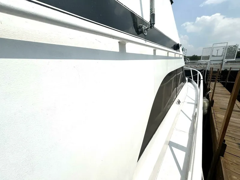 Slide: The Image of 1987 Davidson 48 Sportfish 48 - 7829048