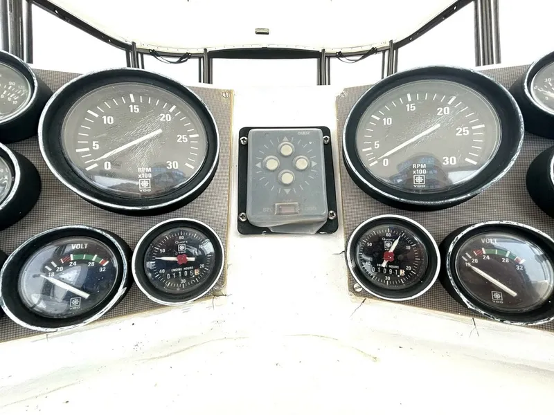 Slide: The Image of 1987 Davidson 48 Sportfish 48 - 7829066
