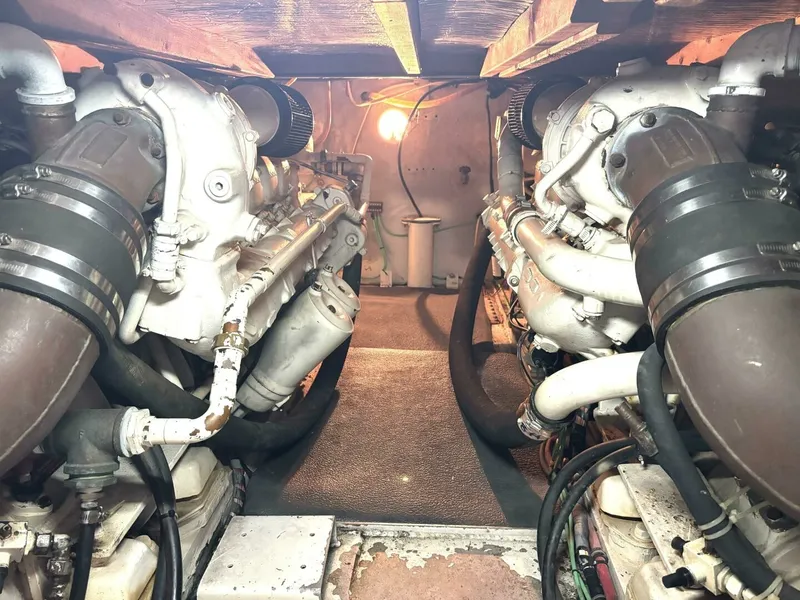 Slide: The Image of 1987 Davidson 48 Sportfish 48 - 7829090