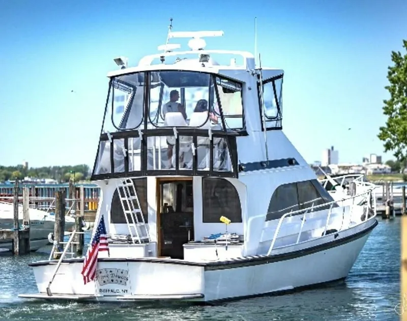 Slide: The Image of 1987 Davidson 48 Sportfish 48 - 7829045
