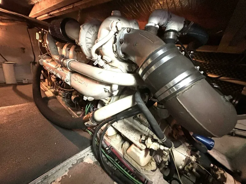 Slide: The Image of 1987 Davidson 48 Sportfish 48 - 7829092
