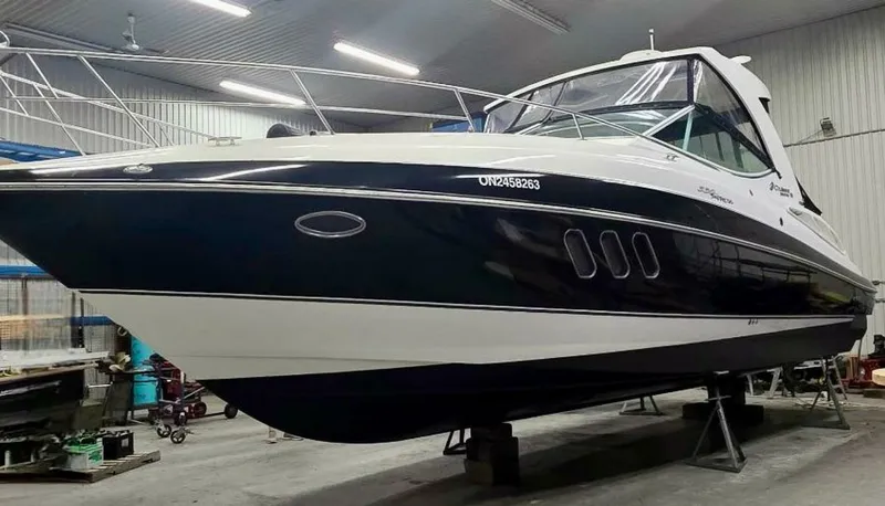 Slide: The Image of 2011 Cruisers Yachts 330 Express 33 - 7829204
