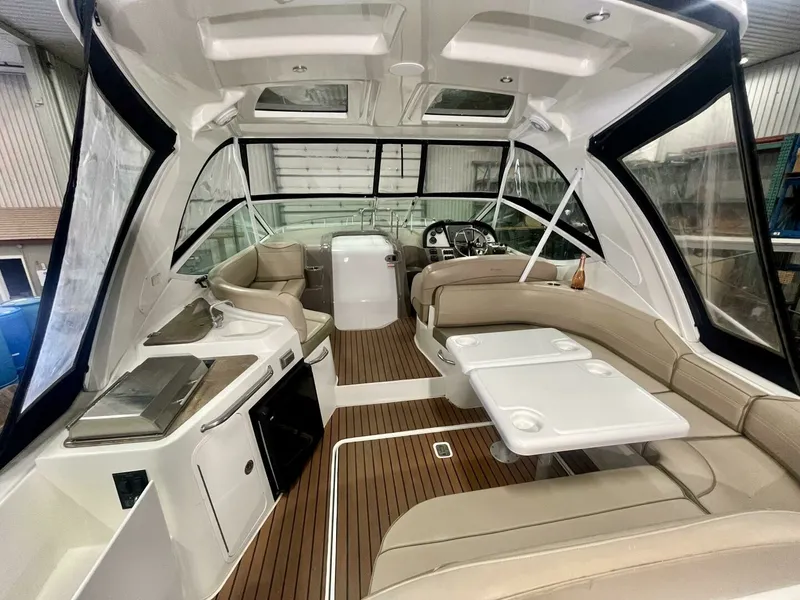 Slide: The Image of 2011 Cruisers Yachts 330 Express 33 - 7829170