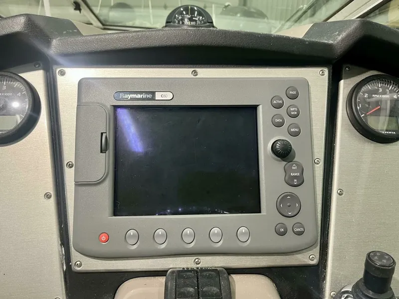 Slide: The Image of 2011 Cruisers Yachts 330 Express 33 - 7829181