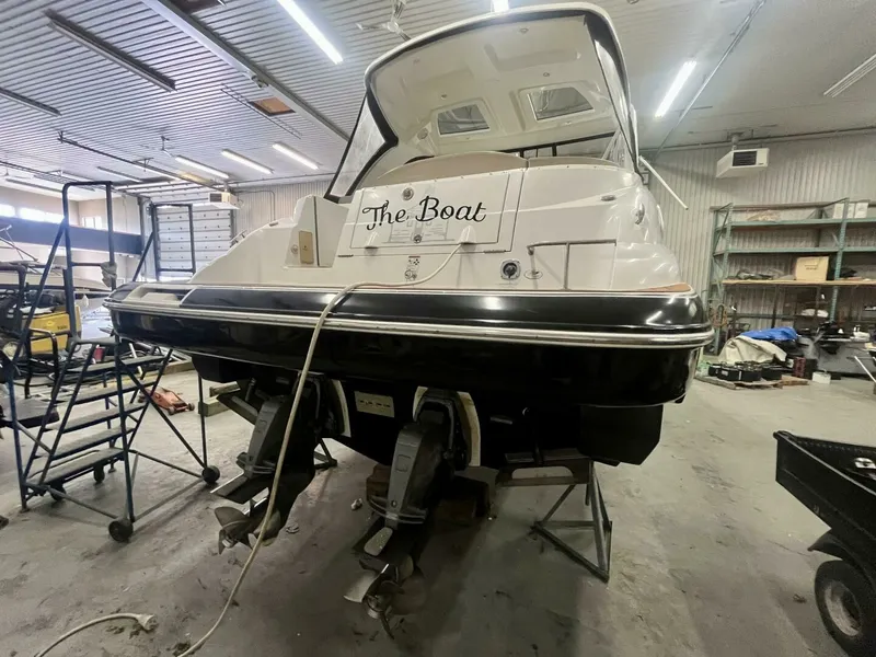 Slide: The Image of 2011 Cruisers Yachts 330 Express 33 - 7829198