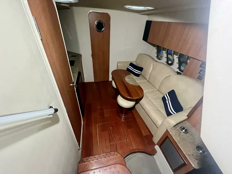 Slide: The Image of 2011 Cruisers Yachts 330 Express 33 - 7829184