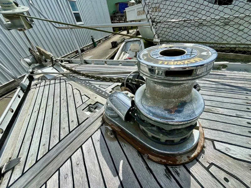 Slide: The Image of 1985 Beneteau Idylle 15.5 51 - 7829240
