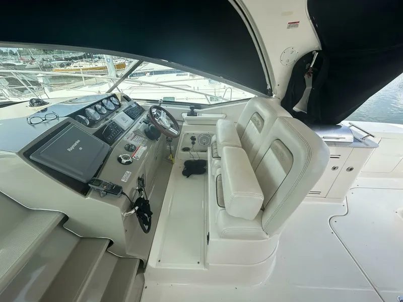 Slide: The Image of 2010 Sea Ray 370 Sundancer 37 - 7829269