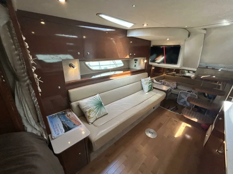 Slide: The Image of 2010 Sea Ray 370 Sundancer 37 - 7829290