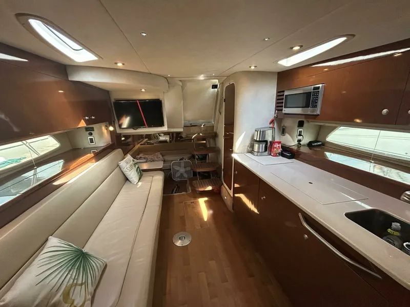 Slide: The Image of 2010 Sea Ray 370 Sundancer 37 - 7829291