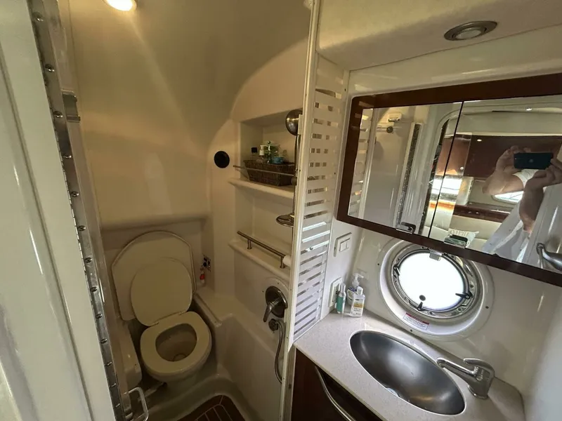 Slide: The Image of 2010 Sea Ray 370 Sundancer 37 - 7829296
