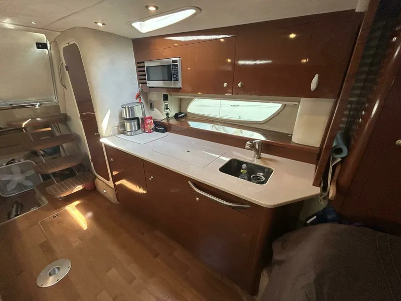 Slide: The Image of 2010 Sea Ray 370 Sundancer 37 - 7829286