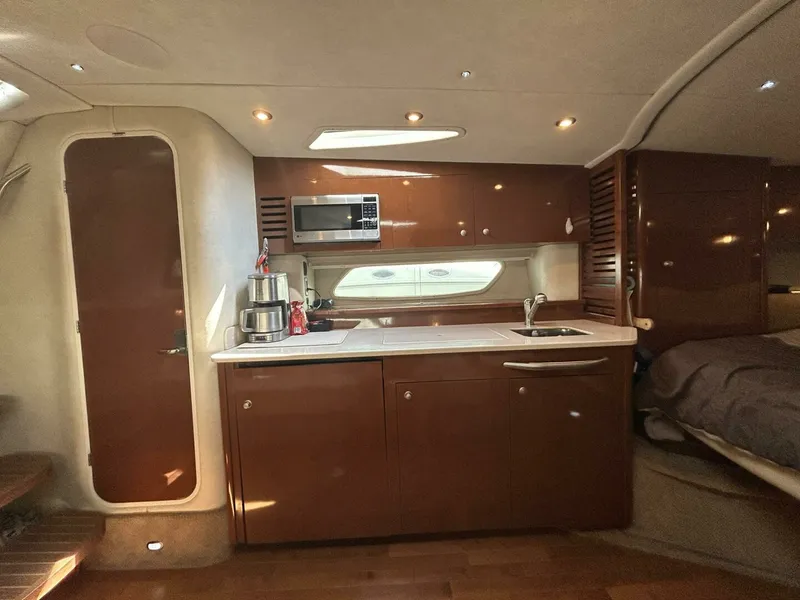 Slide: The Image of 2010 Sea Ray 370 Sundancer 37 - 7829287