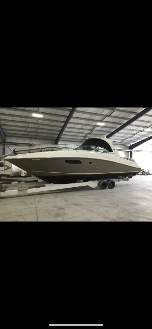 Slide: The Image of 2010 Sea Ray 370 Sundancer 37 - 7829253