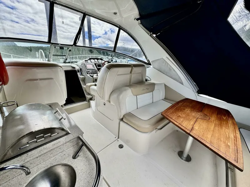 Slide: The Image of 2008 Sea Ray 330 Sundancer 33 - 7829388