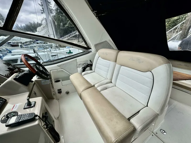 Slide: The Image of 2008 Sea Ray 330 Sundancer 33 - 7829409
