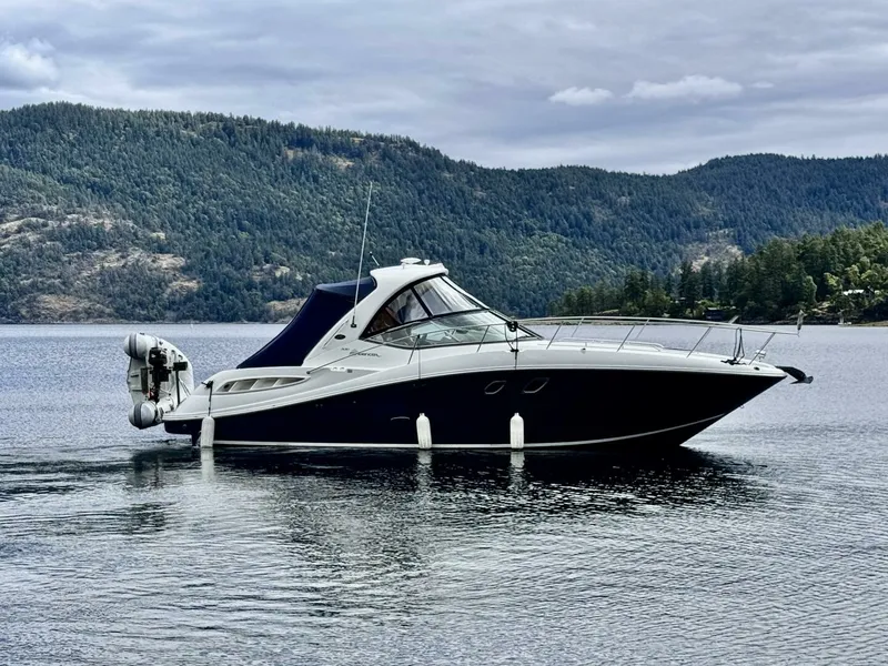 Slide: The Image of 2008 Sea Ray 330 Sundancer 33 - 7829384